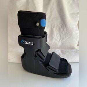 United Ortho Short Cam Walker fracture Boot Black Medical Grade Size Large New